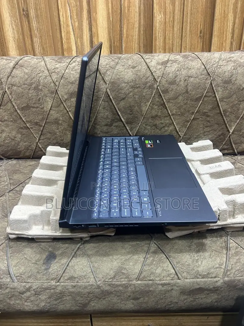 New Laptop HP Victus 16 16GB AMD Ryzen 7 SSD 512GB