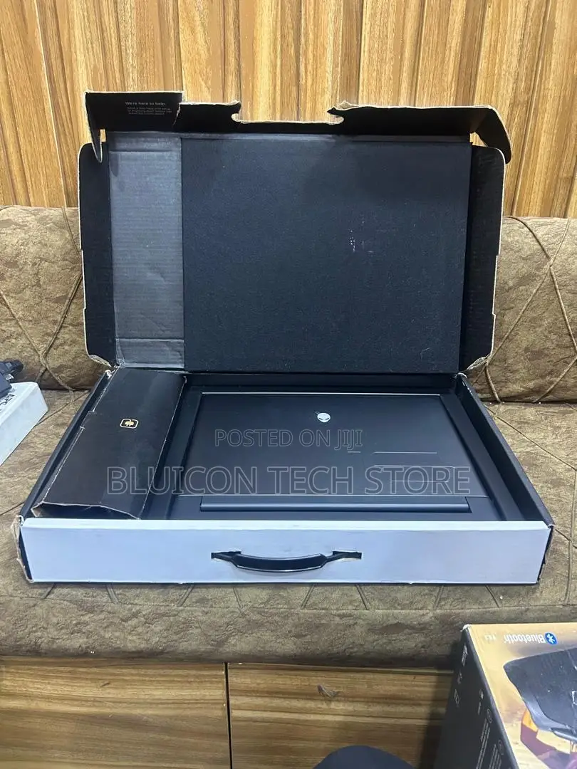 Laptop Alienware M16 R1 16GB Intel Core i9 SSD 1T