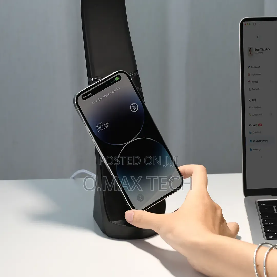 Green Lion Mag Led Desk Lamp With Wireless Charging Pad