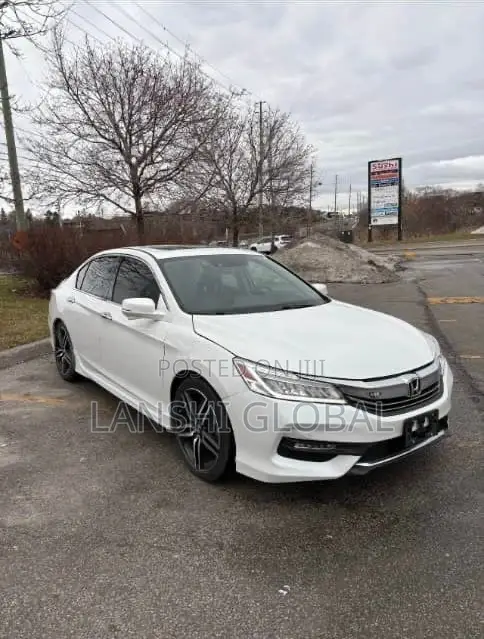 Honda Accord Touring 4dr Sedan FWD (3.5L 6cyl 6A) 2016 White