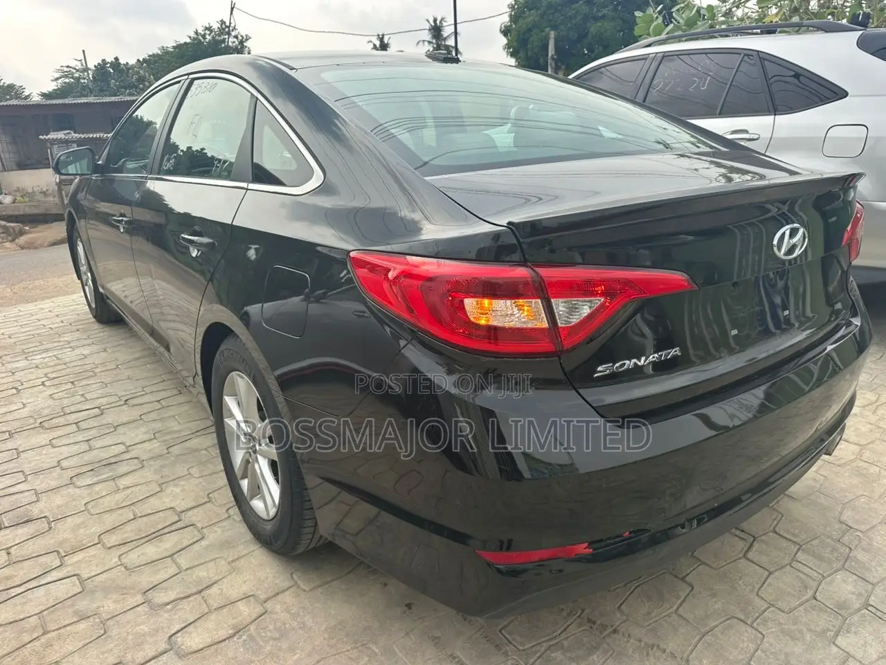 Hyundai Sonata Base Sedan FWD (2.4L 4cyl 6A) 2017 Black