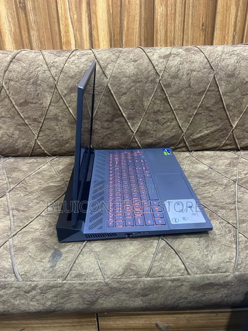 Laptop Dell G15 5535 16GB Intel Core i7 SSD 1T