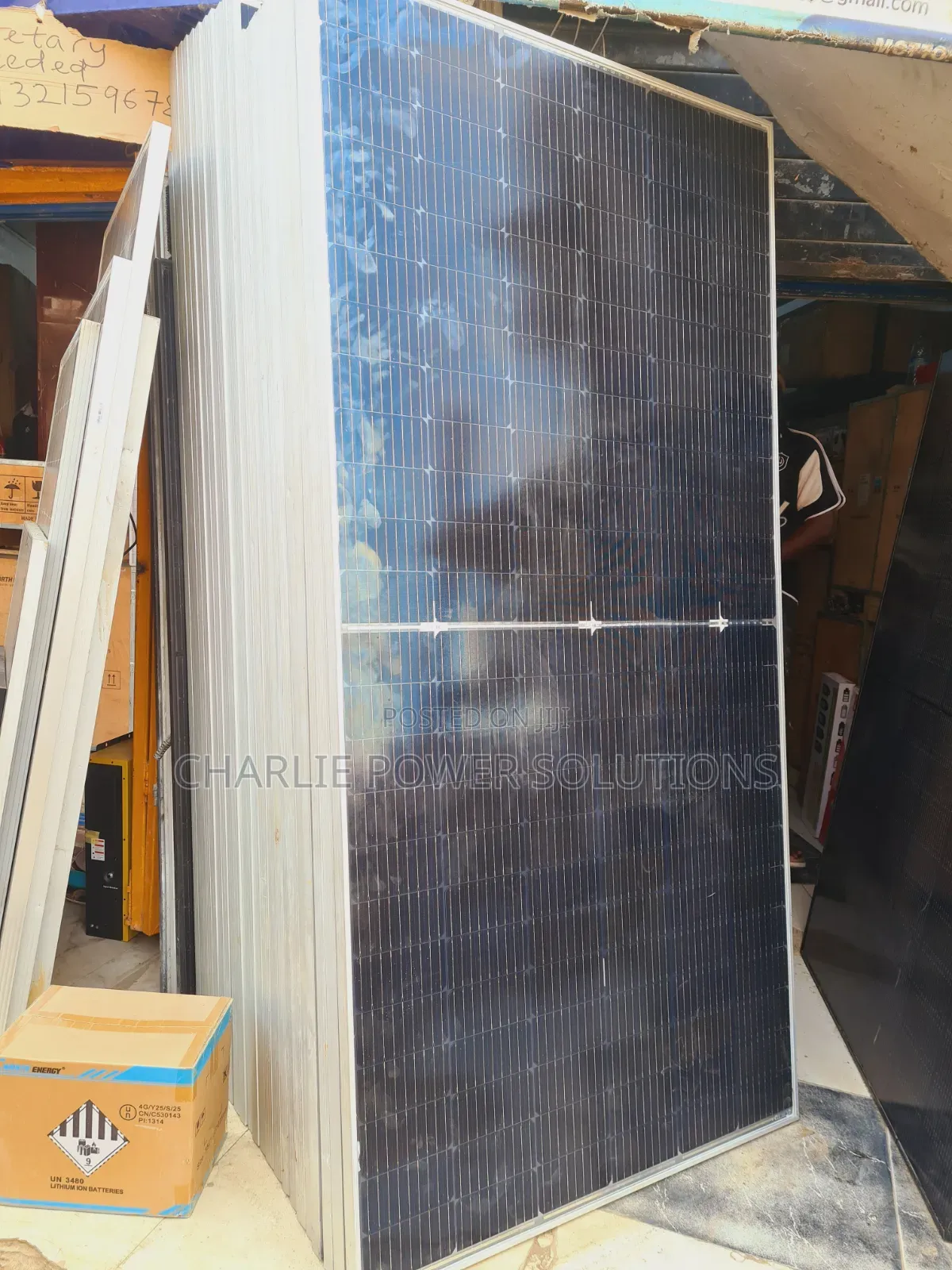 650watts Jinko Bifacial Half-Cut Solar Panel