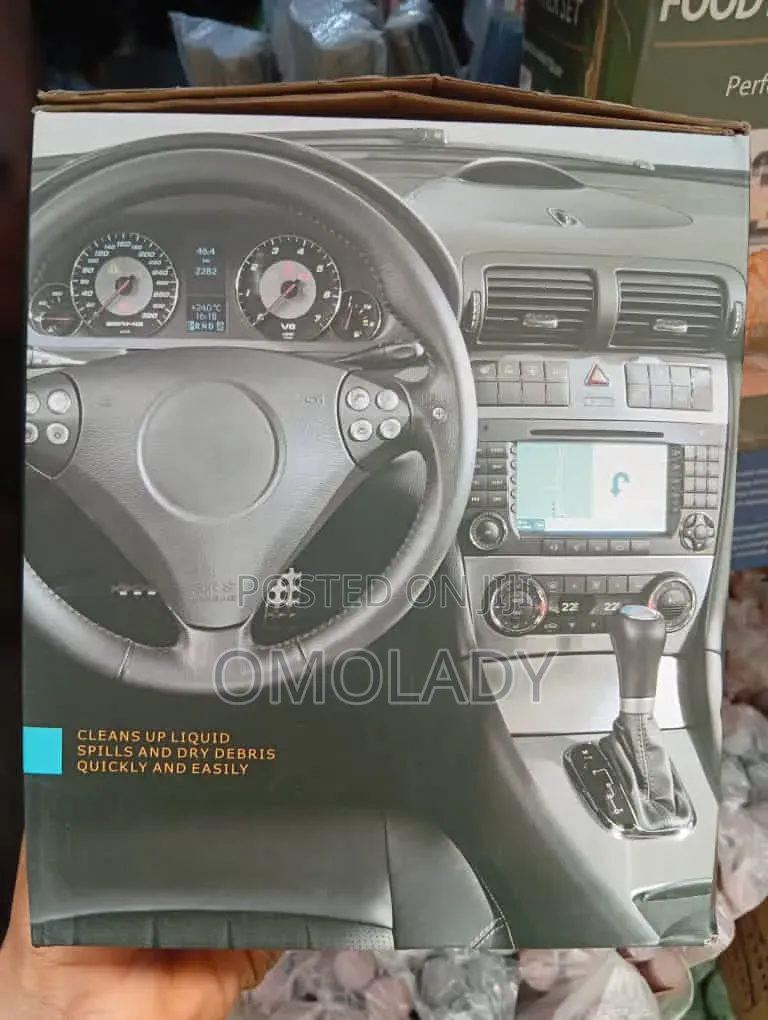 The Black Multifunction Car Vacuum Cleaner