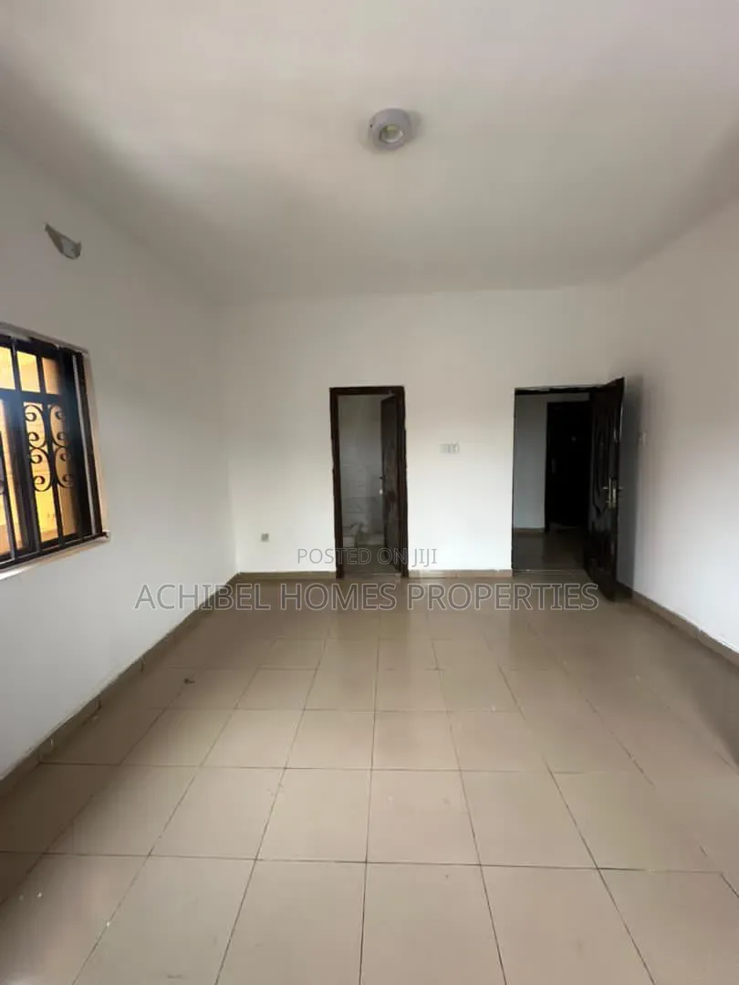 Mini Flat in Osapa London, Jakande for rent