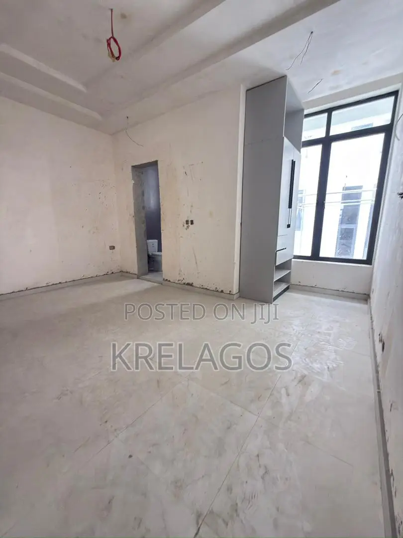4bdrm Duplex in Ikate for sale
