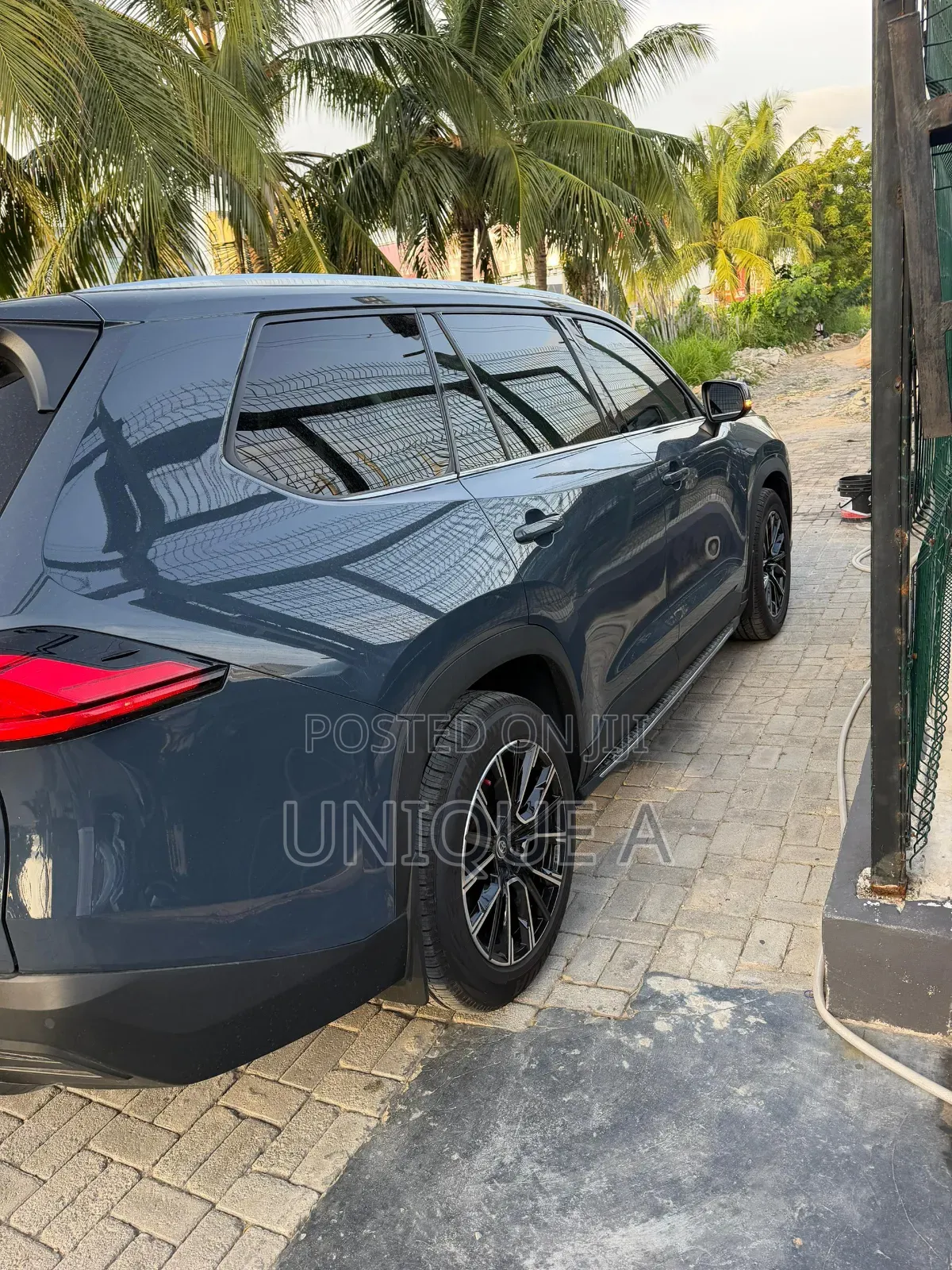 Toyota Highlander Platinum AWD 2024 Gray
