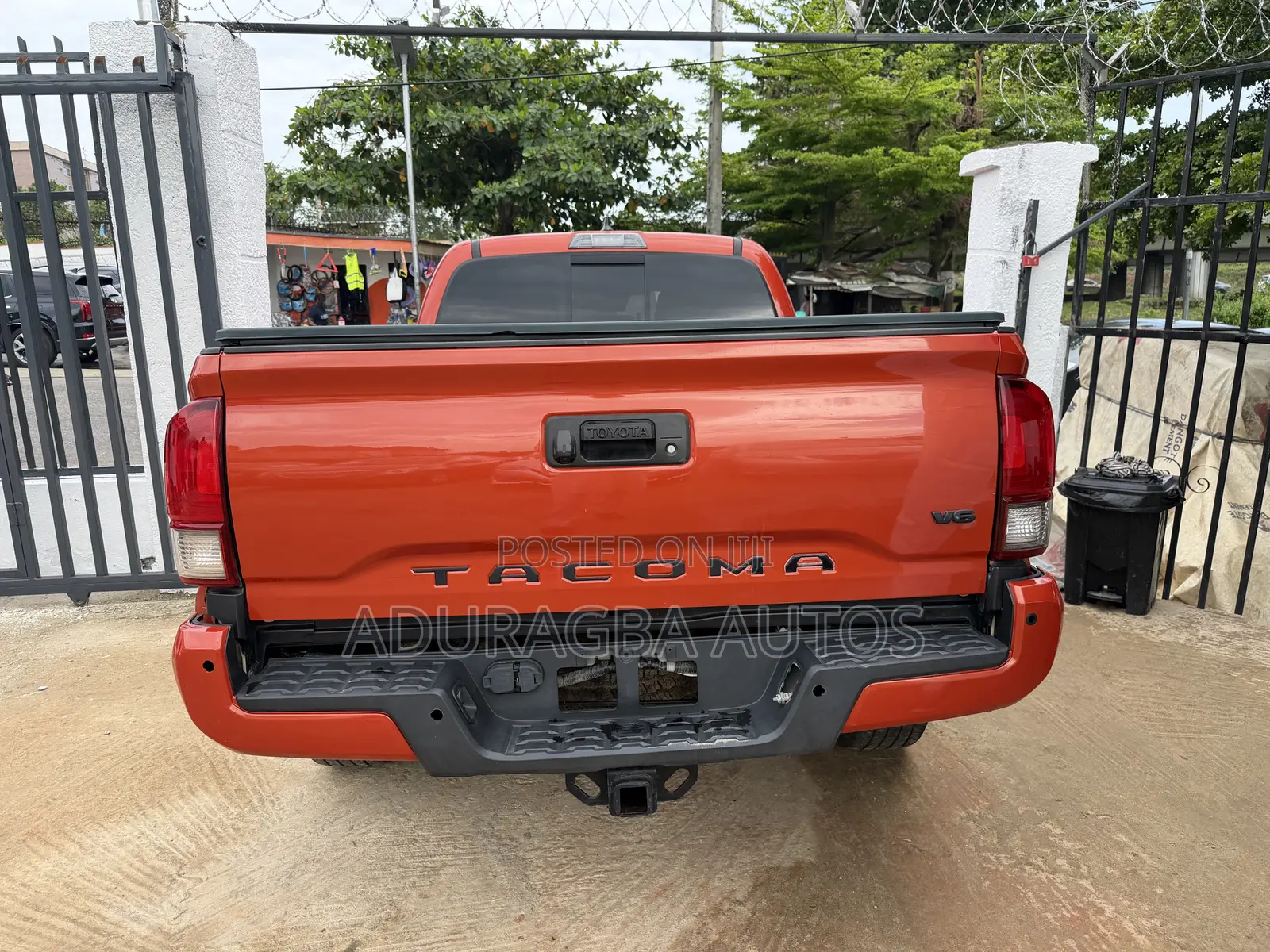 Toyota Tacoma TRD Off Road 2018 Orange