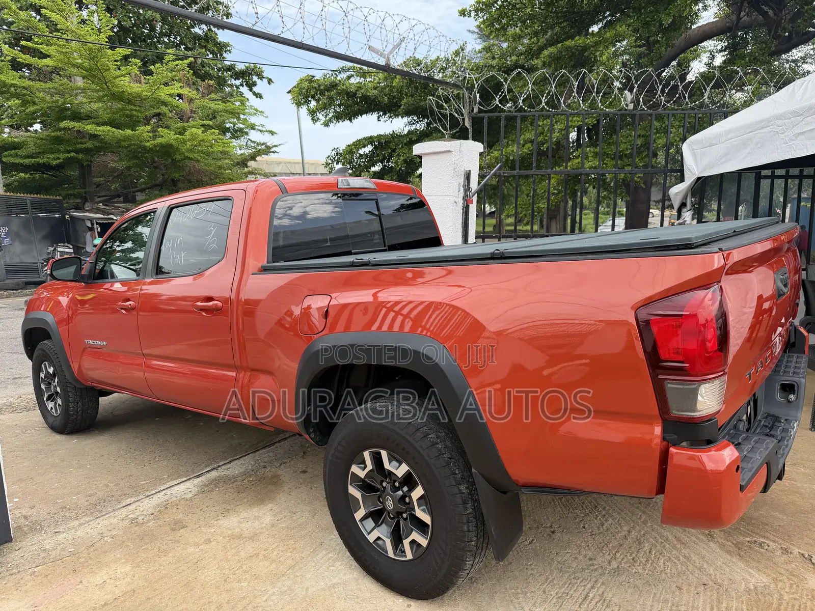 Toyota Tacoma TRD Off Road 2018 Orange
