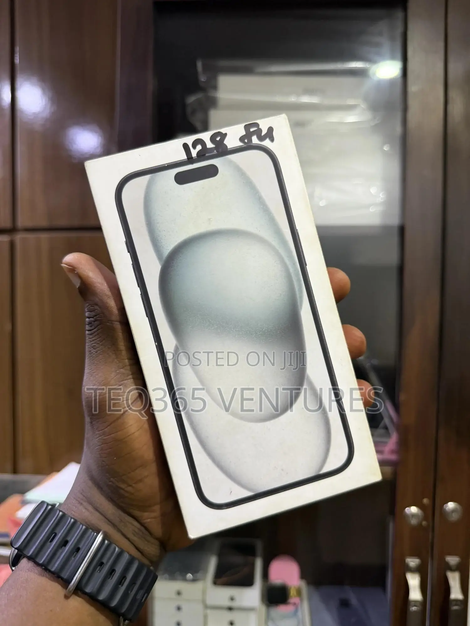 New Apple iPhone 15 128 GB