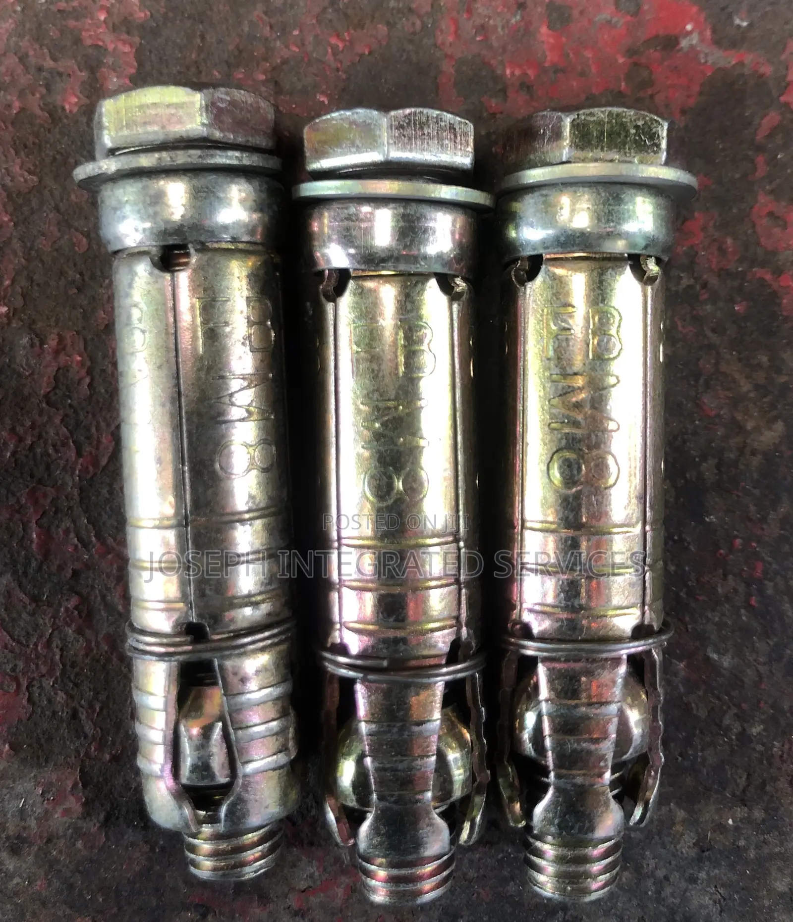 M8 Expansion Bolt