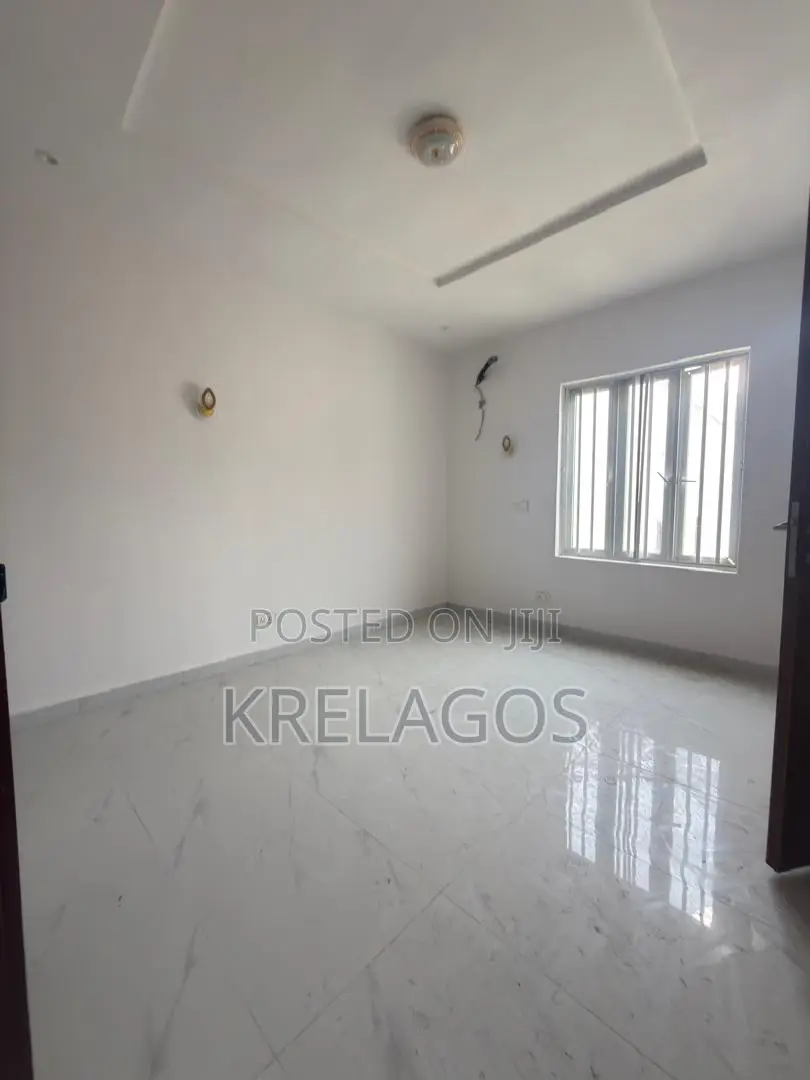 2bdrm Apartment in Ikate for sale
