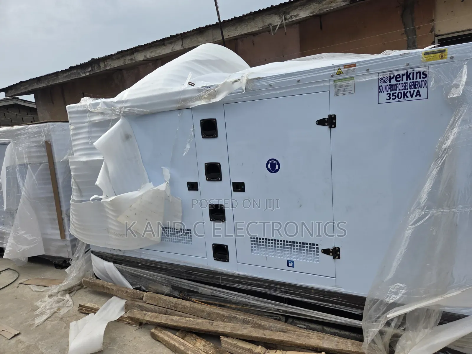 350kva Diesel Generator – Perfect for Commercial Use