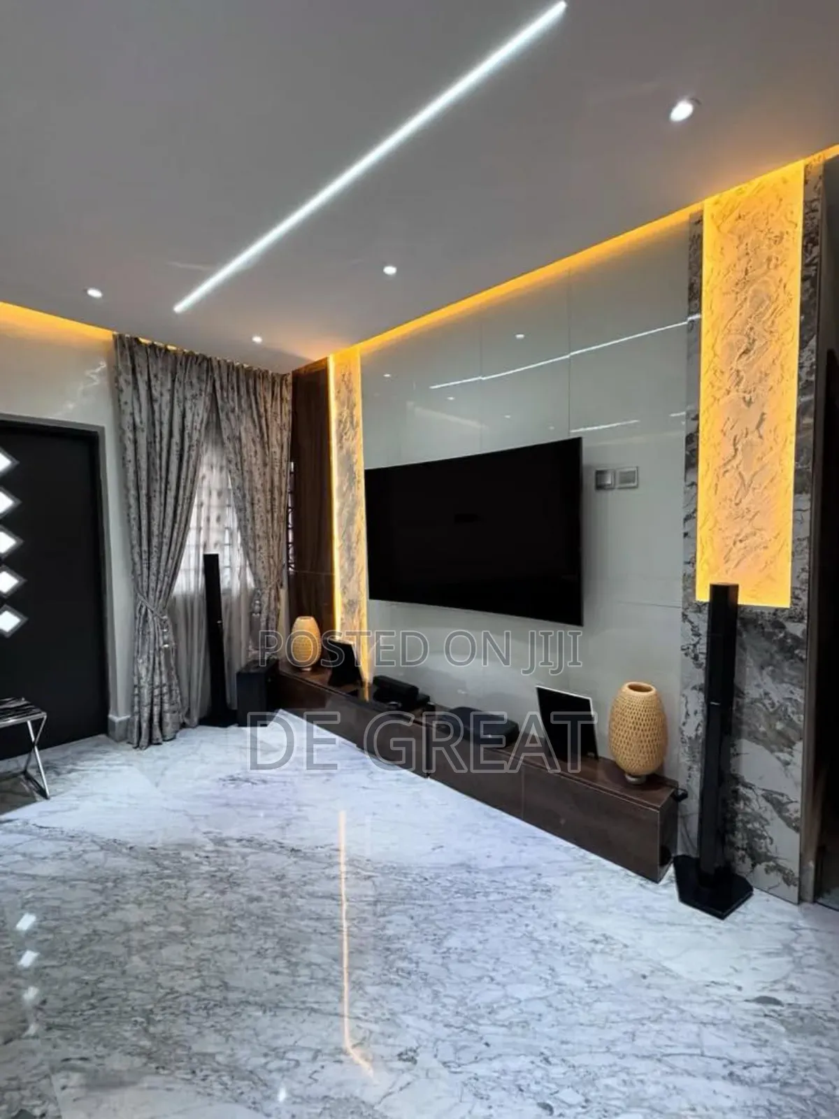 New Pattern of Tv Console