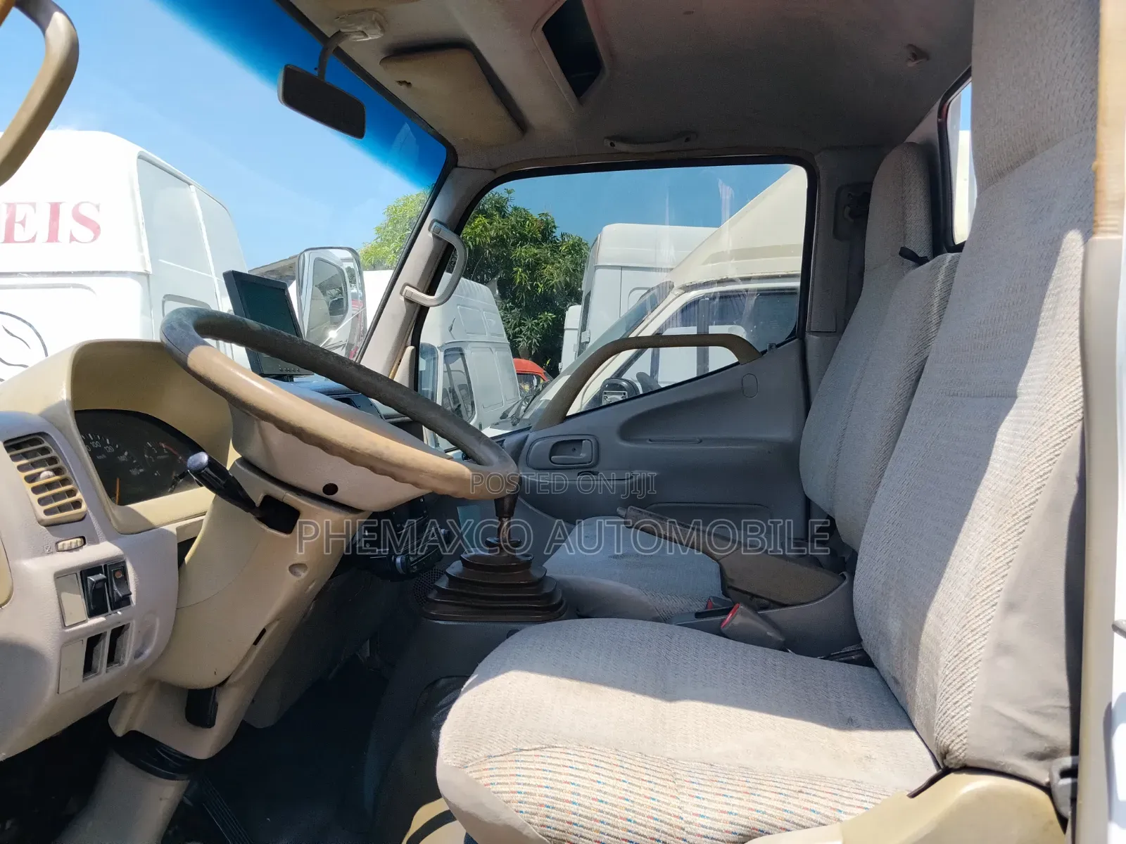 Toyota Dyna200 2006 Model