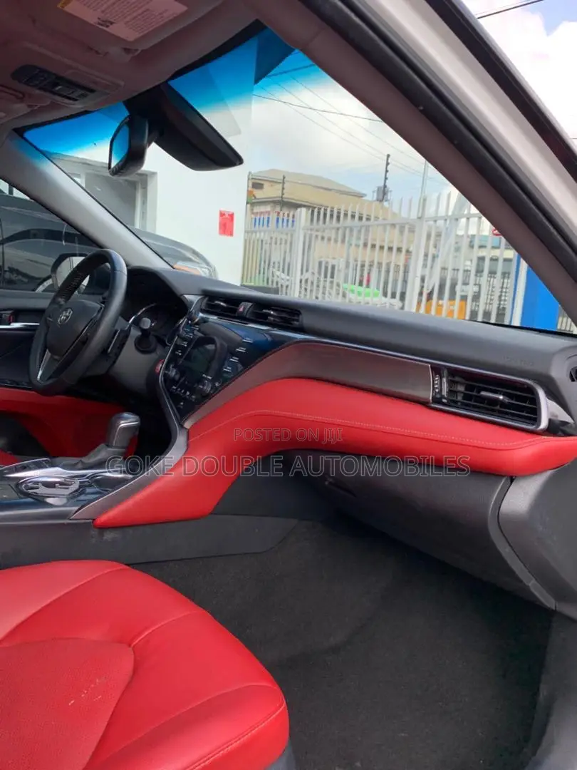 Toyota Camry 2021 White