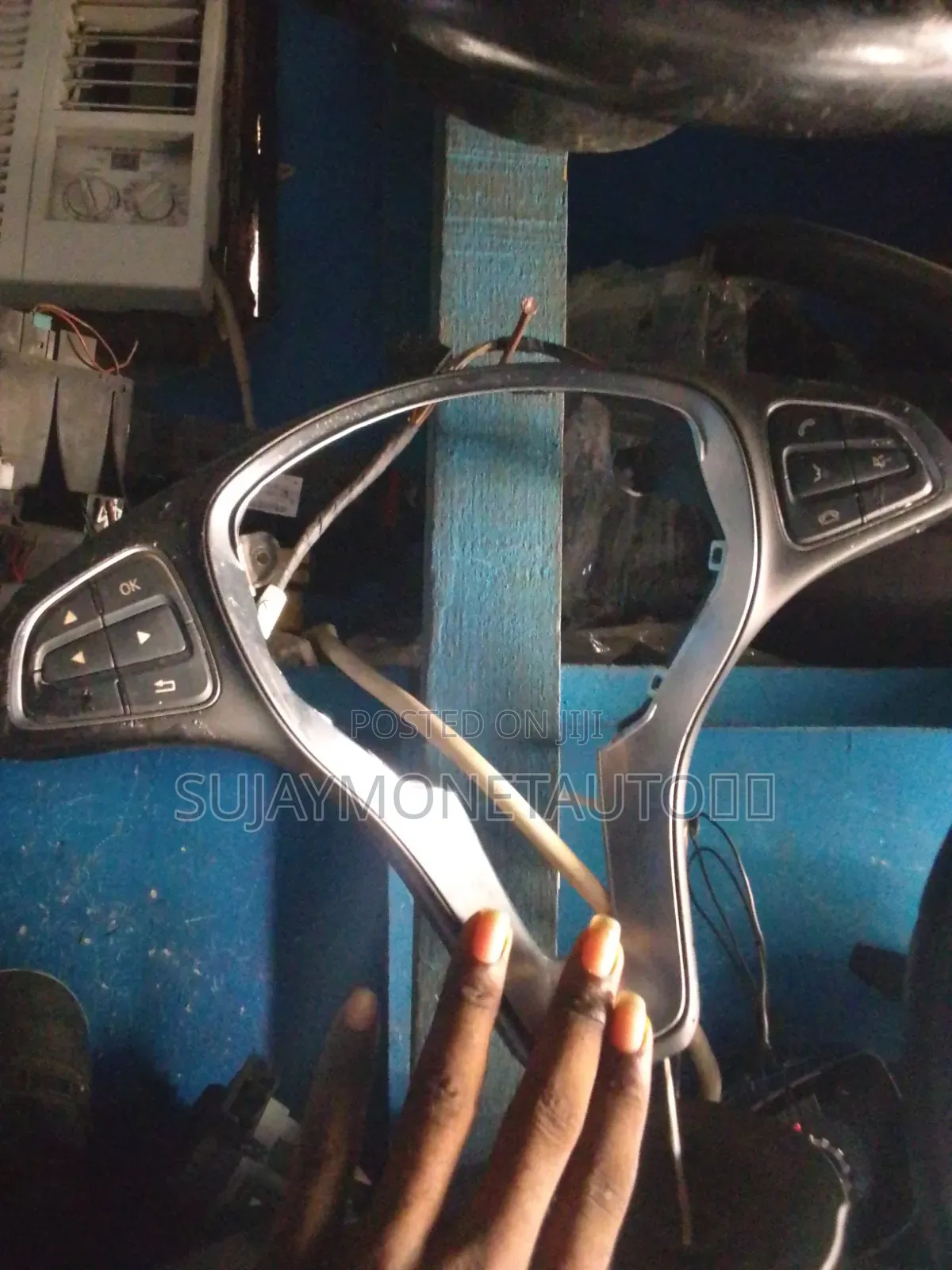 Mercedes Benz All Steering Botton Available
