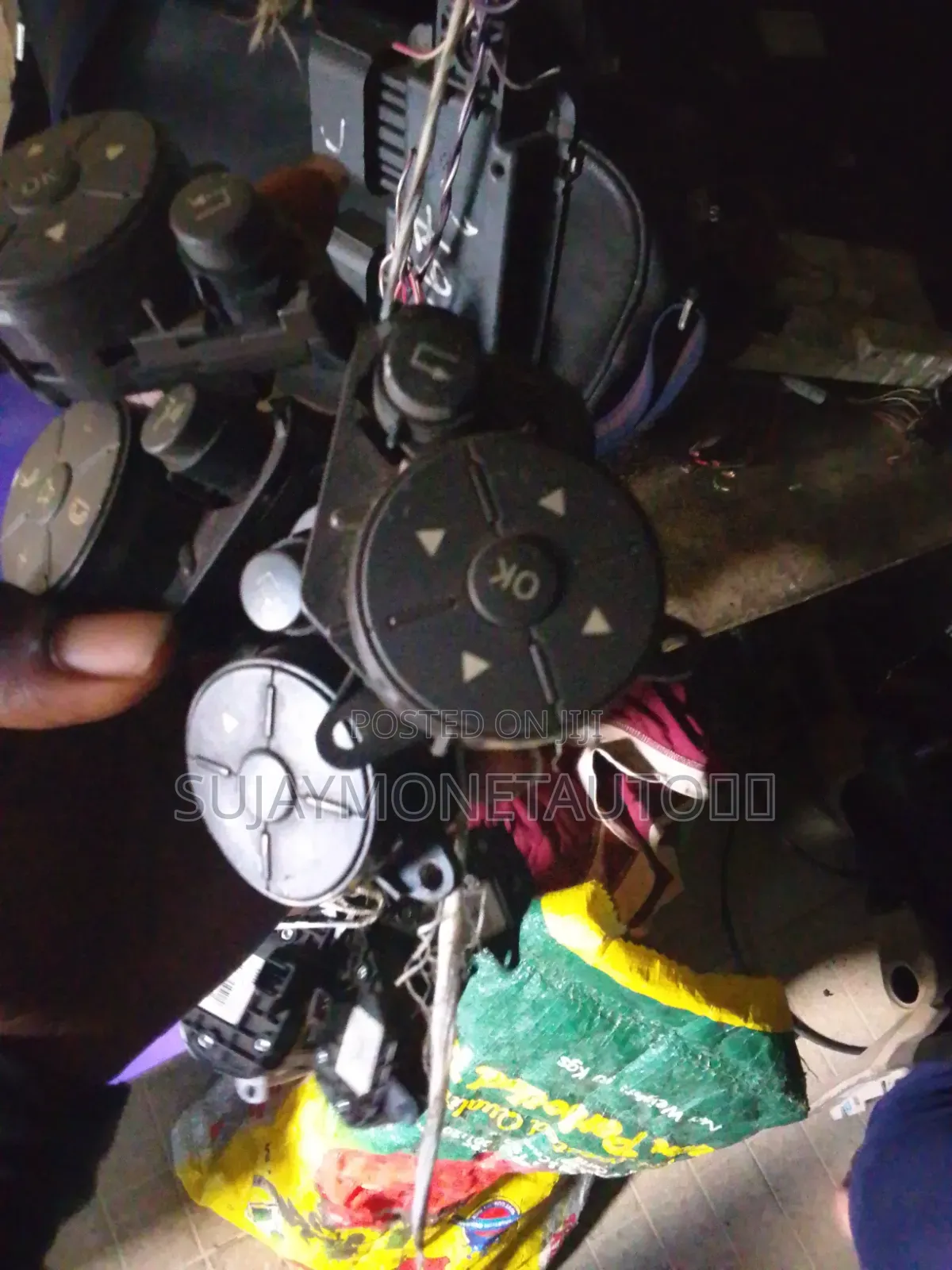 Mercedes Benz All Steering Botton Available