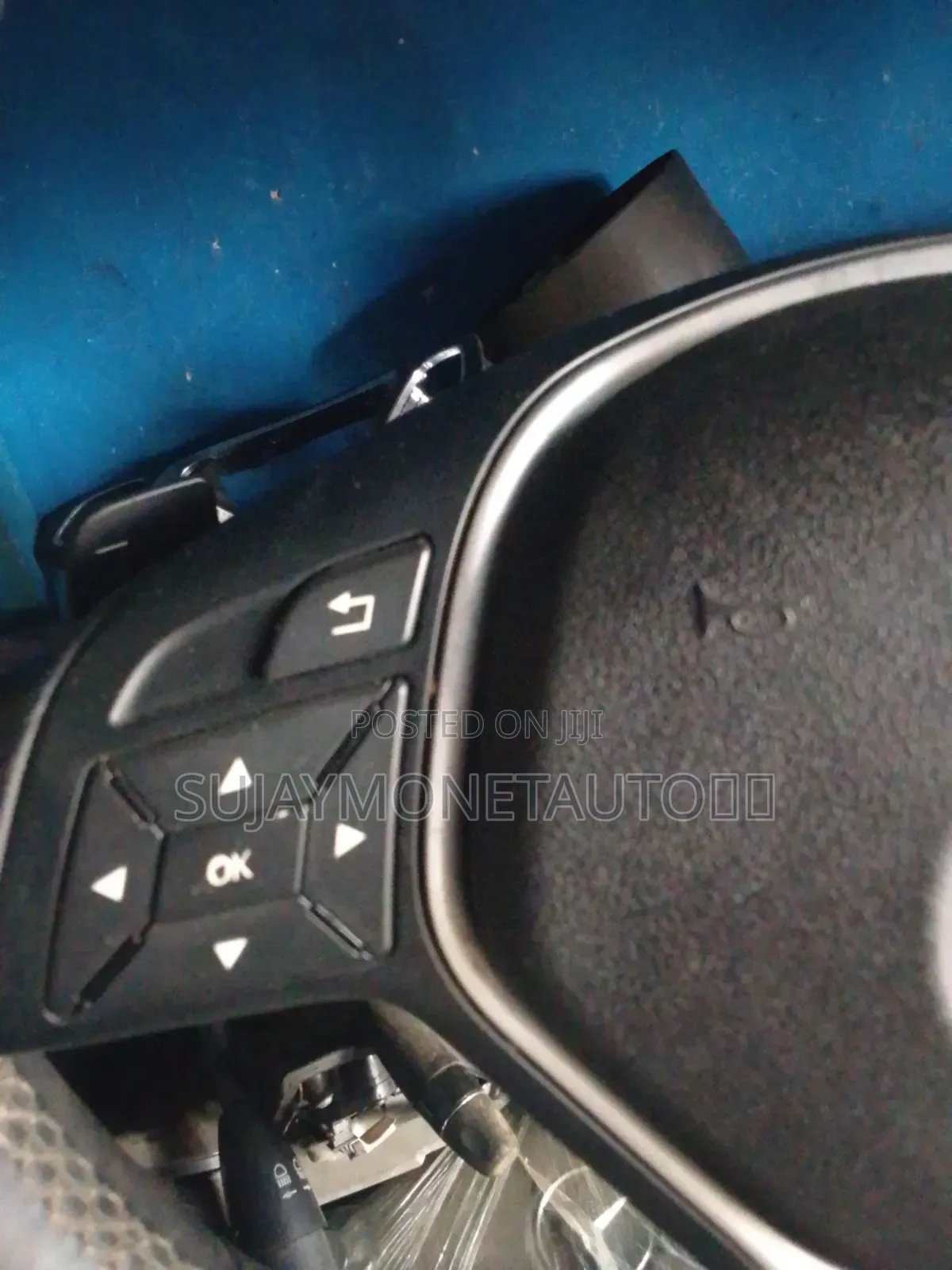 Mercedes Benz All Steering Botton Available