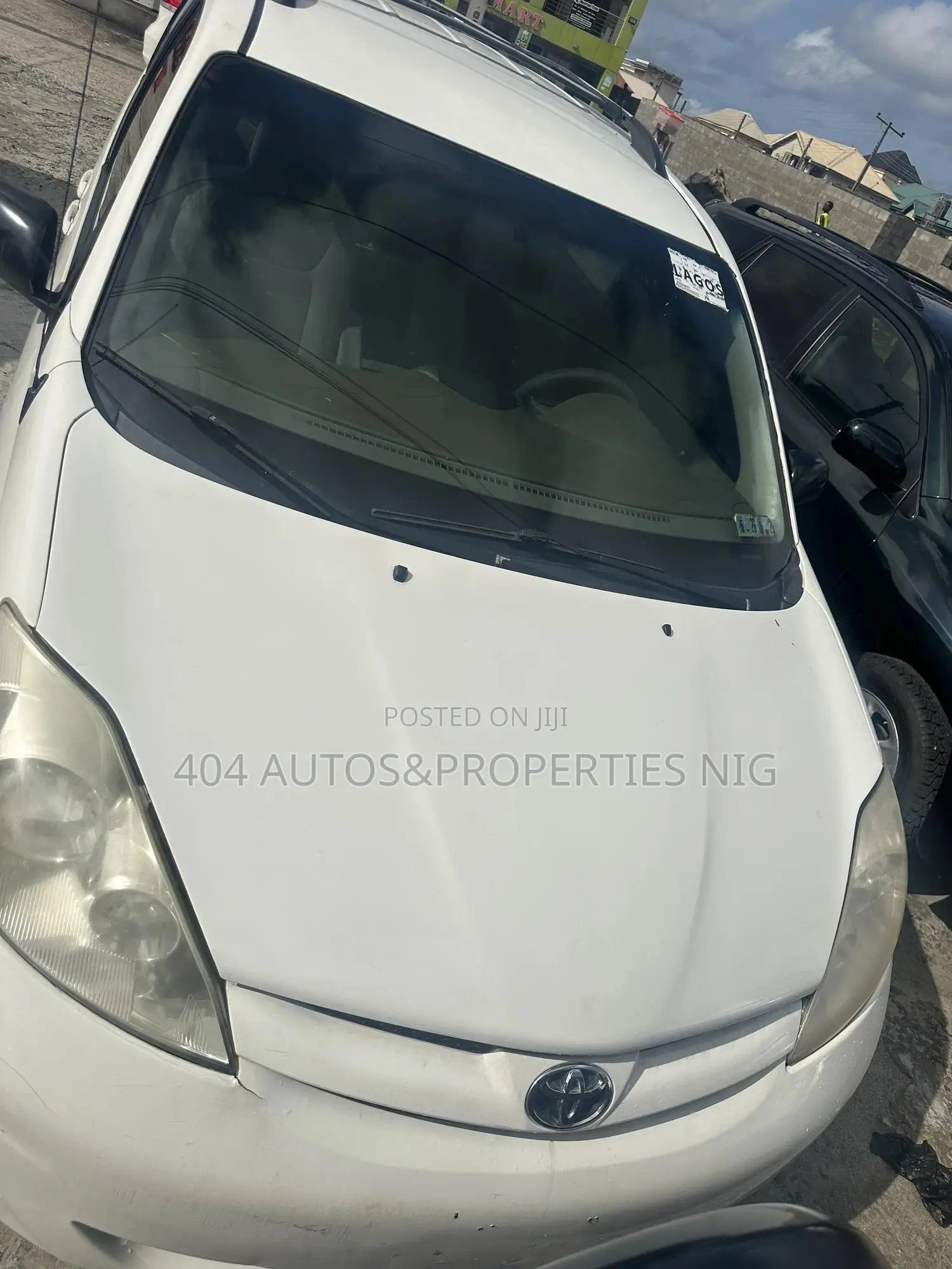 Toyota Sienna LE 2008 White