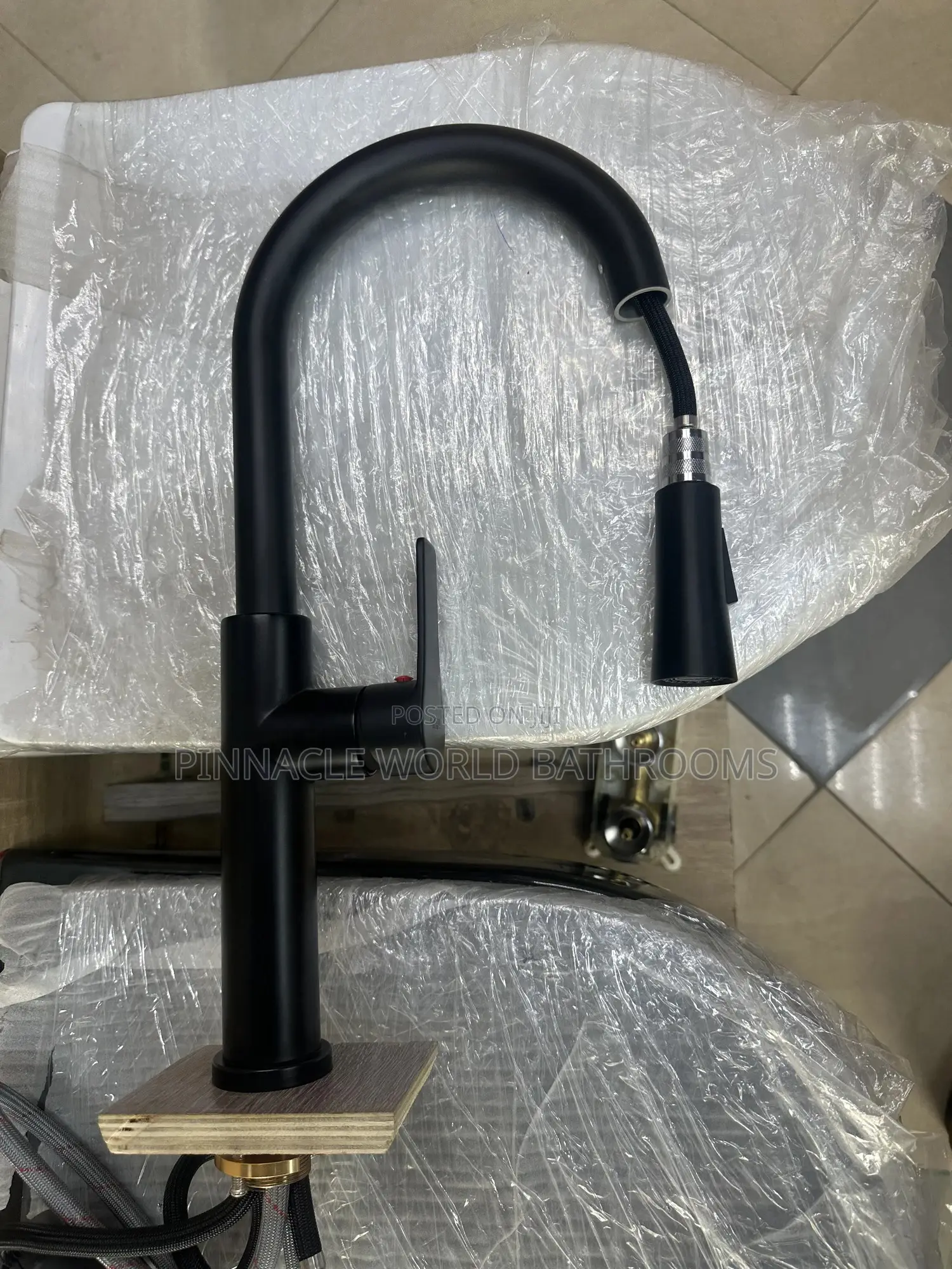England Black Heavy Gage Pull Out Kitchen Sink Mixer Tap Hot and Cold