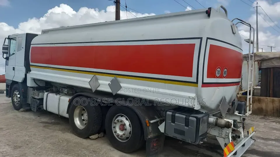 24,120liters Iveco Diesel Pedlar