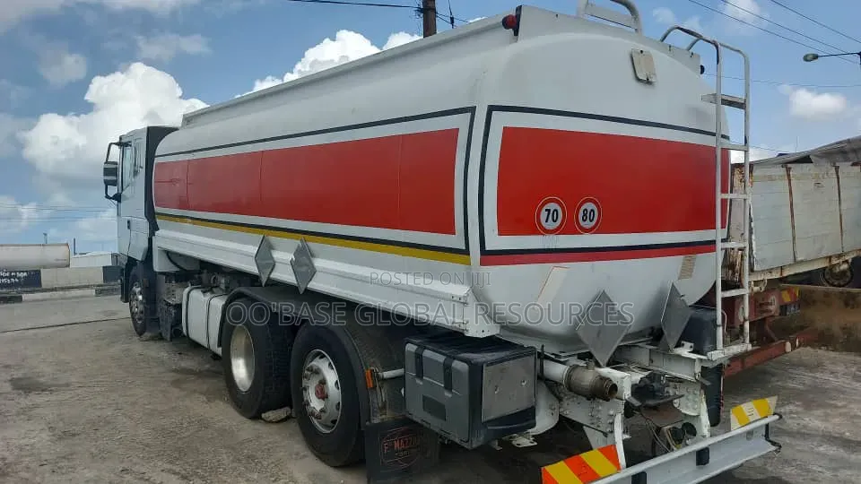 24,120liters Iveco Diesel Pedlar