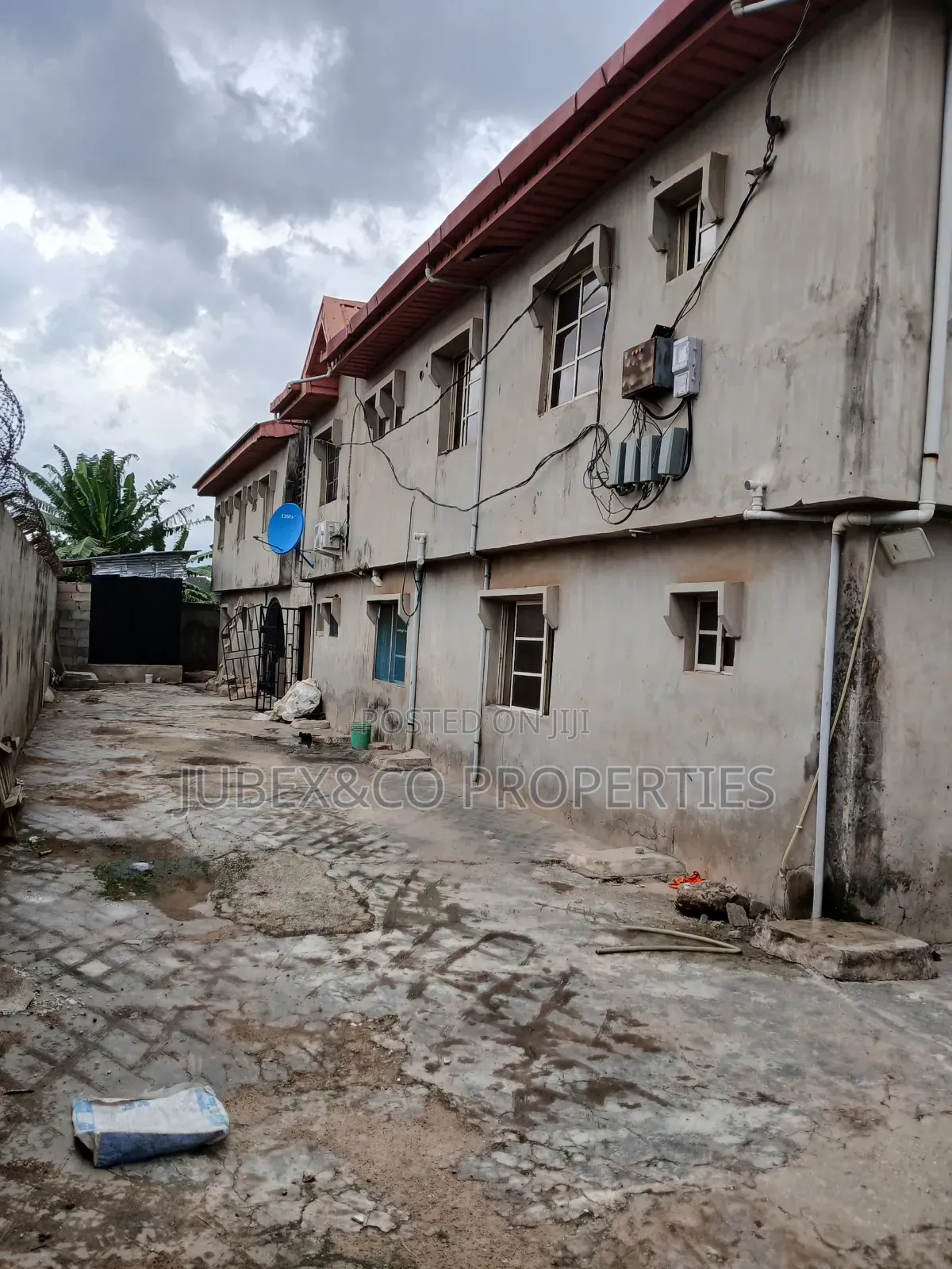 3bdrm Block of Flats in Abule Egba for sale