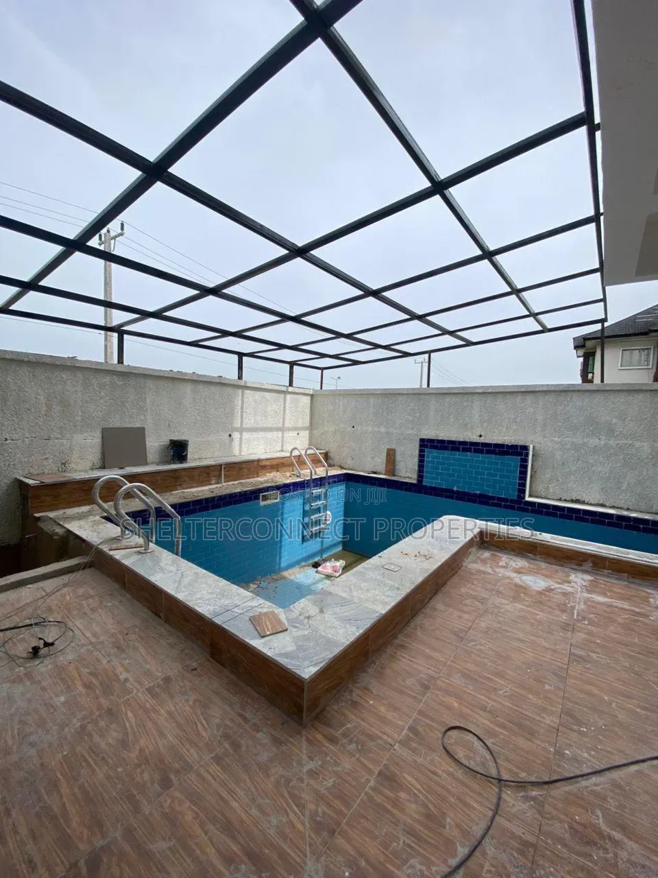 3bdrm Apartment in Ikate for sale