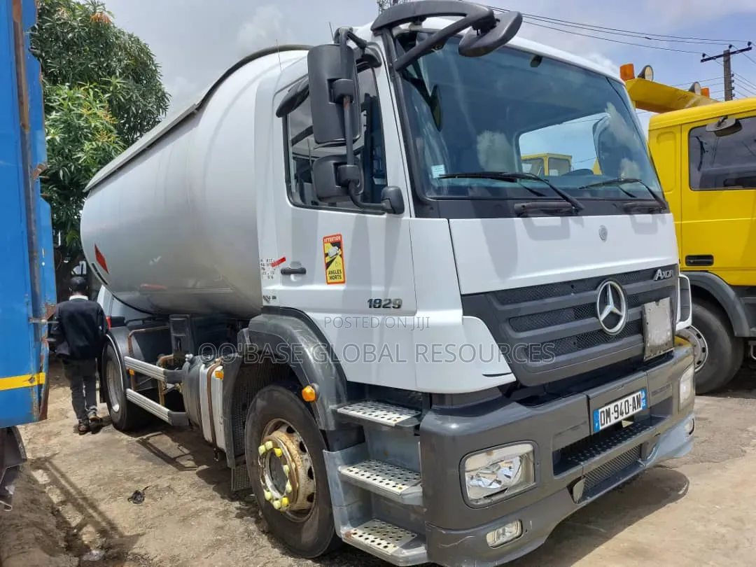10tonnes Mercedes Axor LPG Bobtail