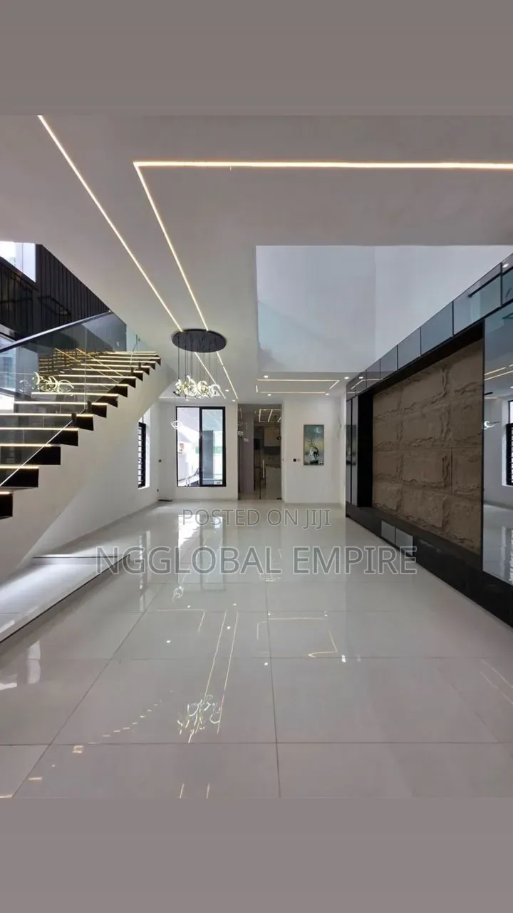 5bdrm Duplex in Oral Estate, Chevron for sale