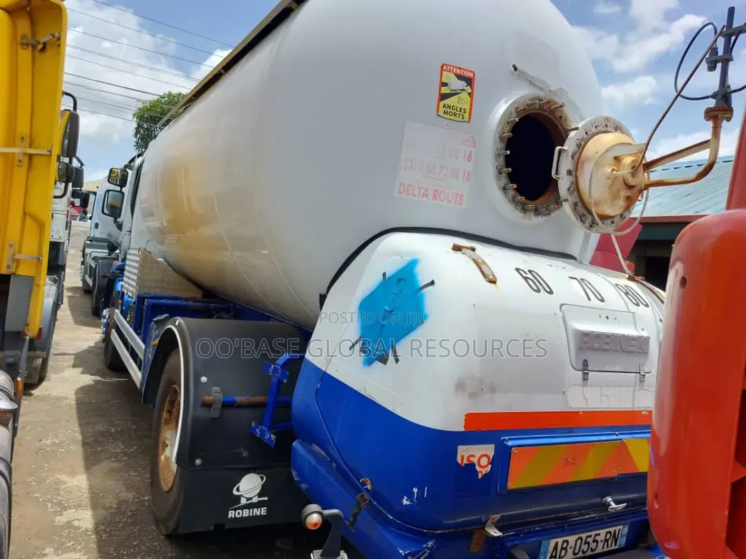 10tonnes Renault LPG Bobtail