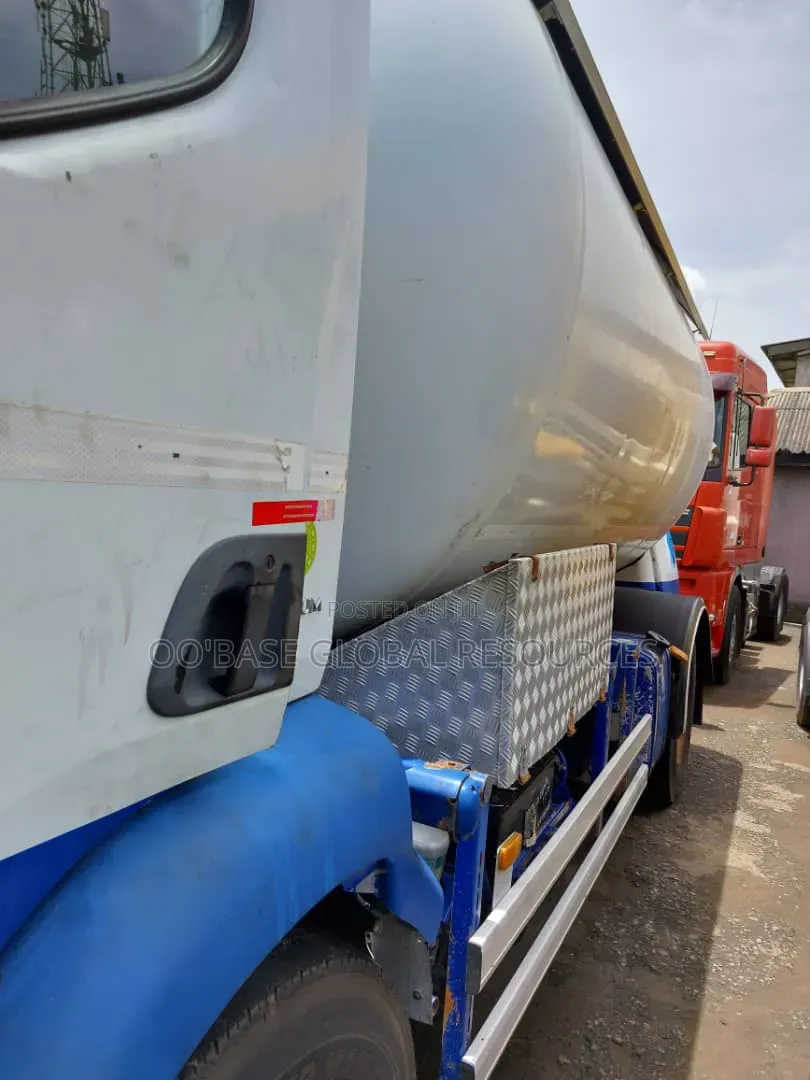 10tonnes Renault LPG Bobtail