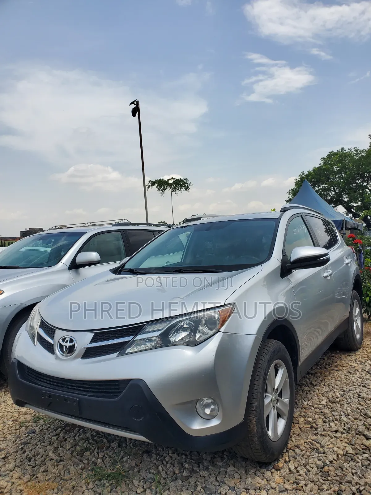 Toyota RAV4 XLE 4dr SUV (2.5L 4cyl 6A) 2014 Silver