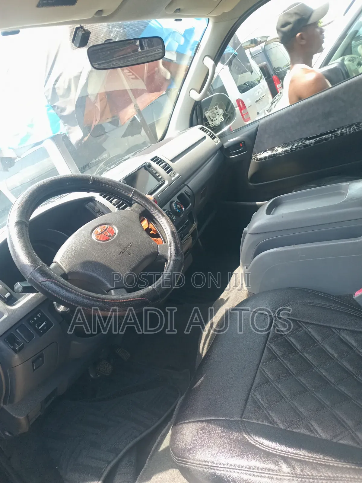 Toyota HiAce 2012 Silver