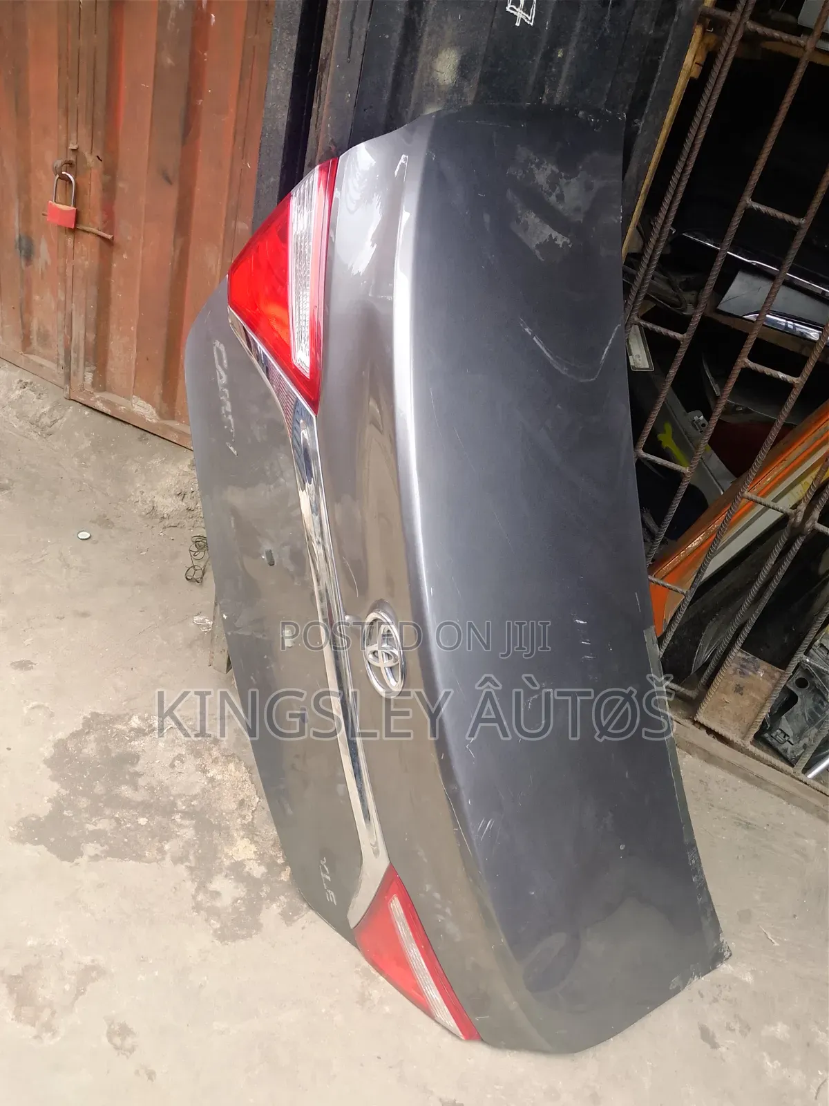 Boot Camry 2015 Model