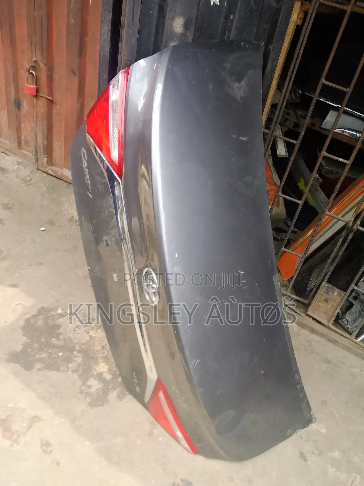 Boot Camry 2015 Model