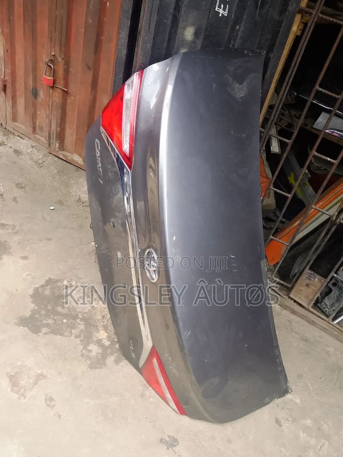 Boot Camry 2015 Model