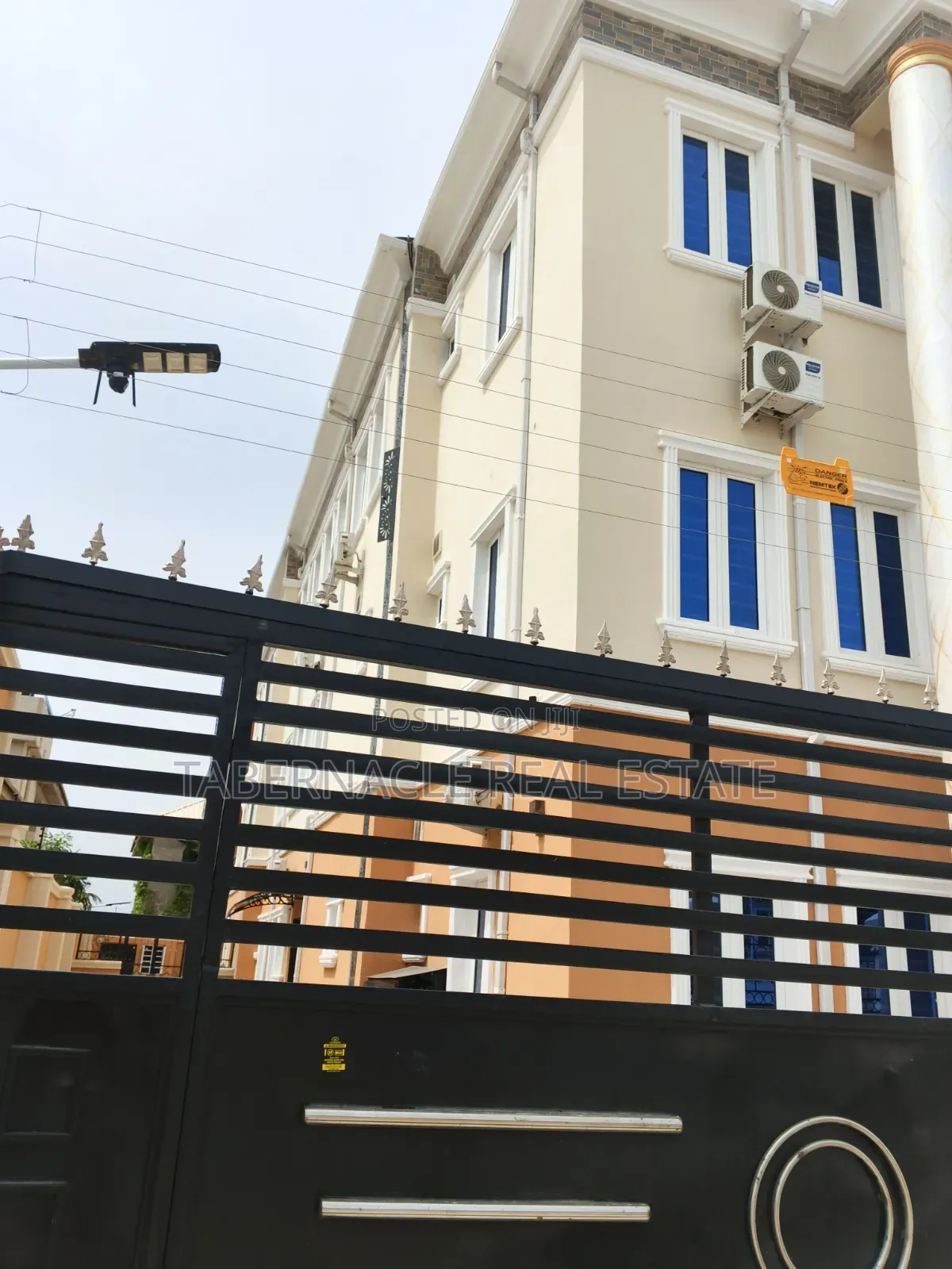 2bdrm Block of Flats in Valley View Estate, Ebute for rent