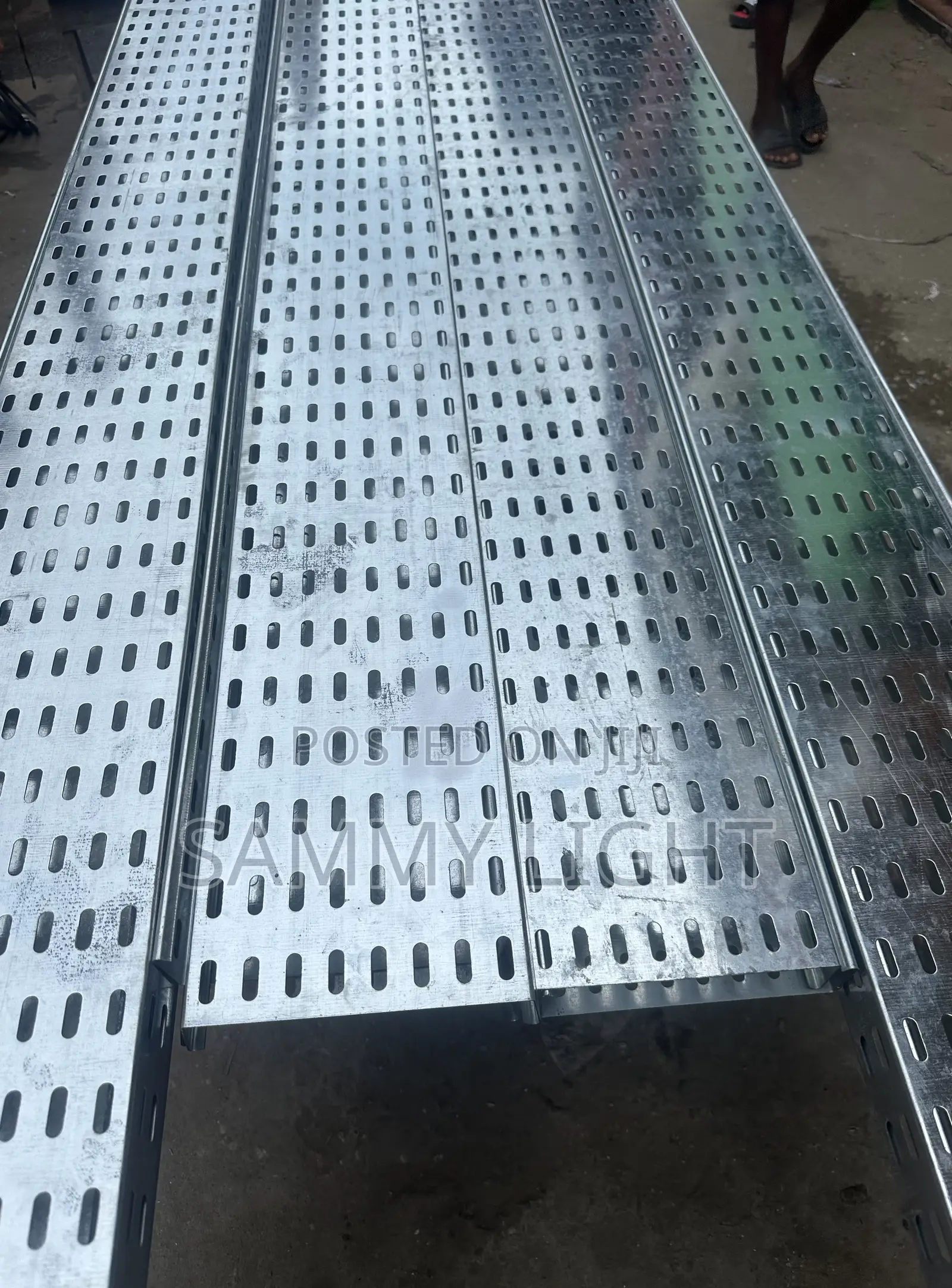 50 by 200 Galvanize Cable Tray