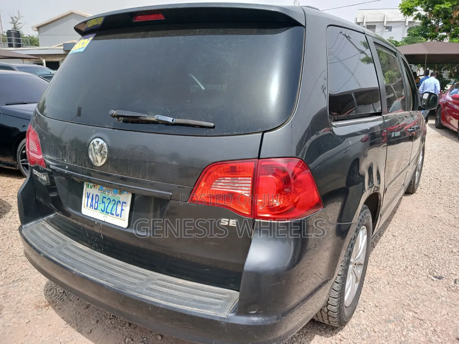 Volkswagen Routan 2014 Gray