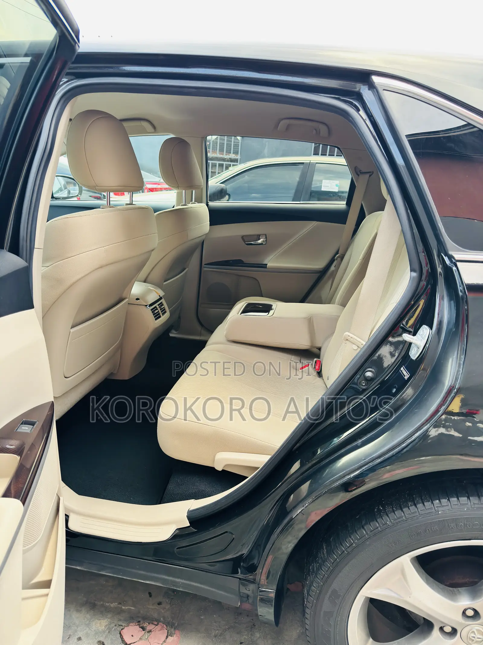 Toyota Venza LE 2012 Black