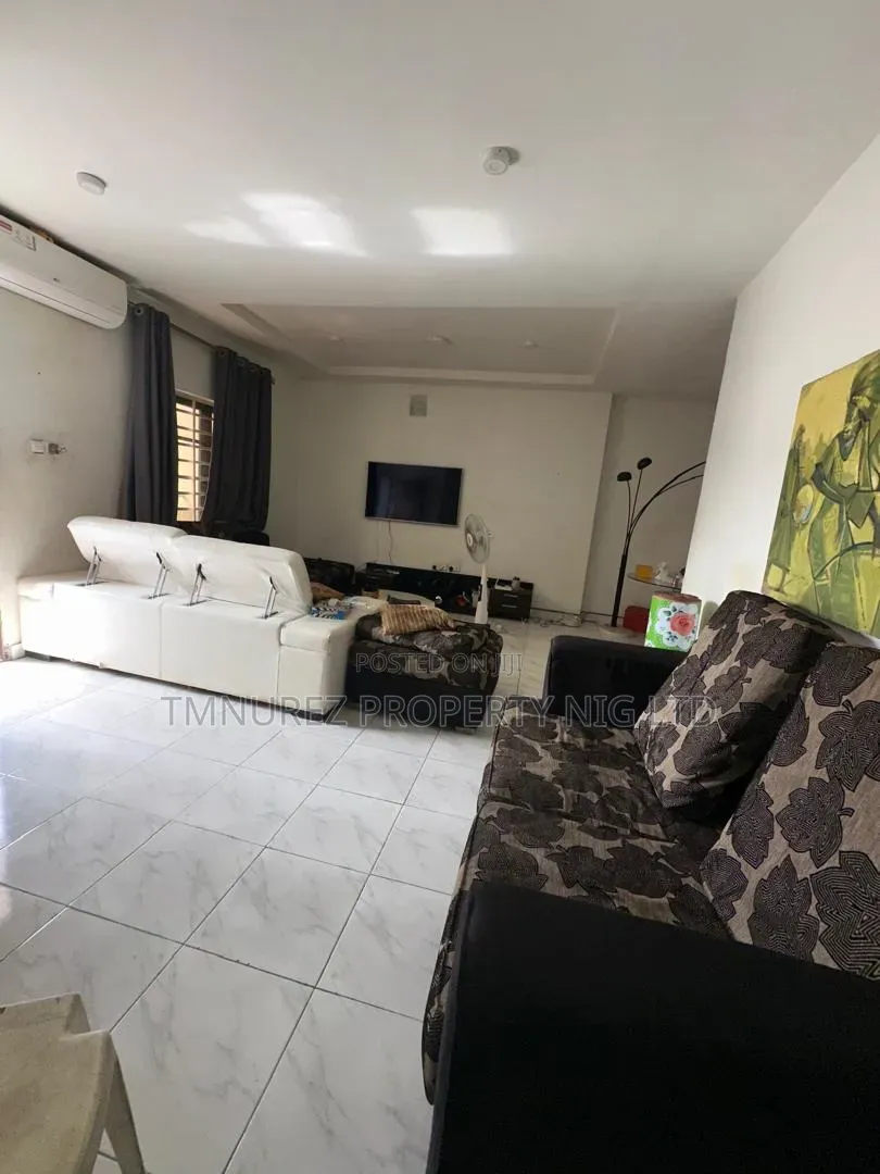 2bdrm Apartment in Chevron for rent