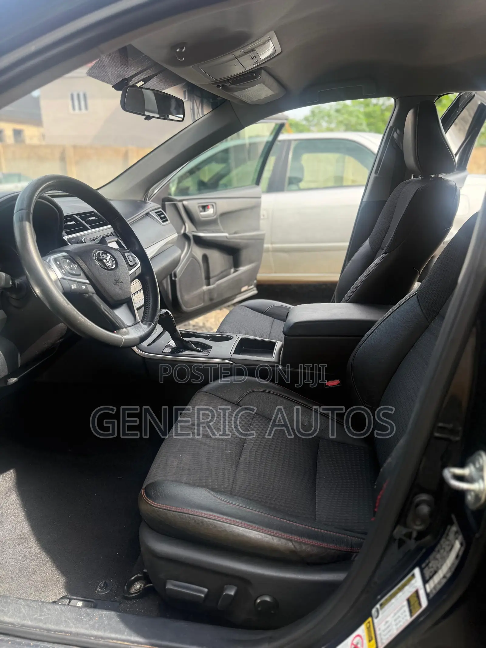 Toyota Camry SE 4dr Sedan (2.5L 4cyl 6A) 2015 Black
