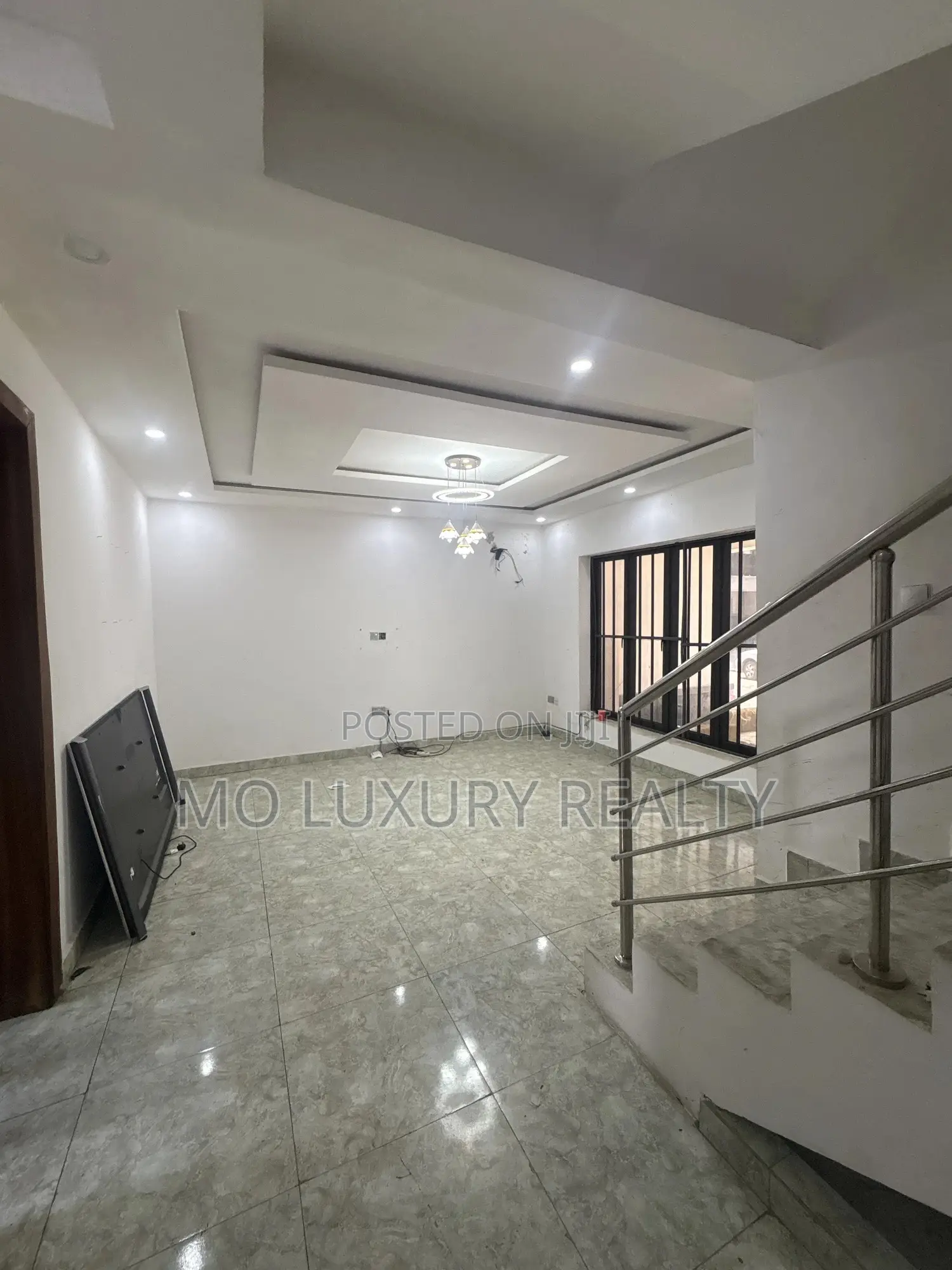 4bdrm Townhouse / Terrace in Ikate for rent