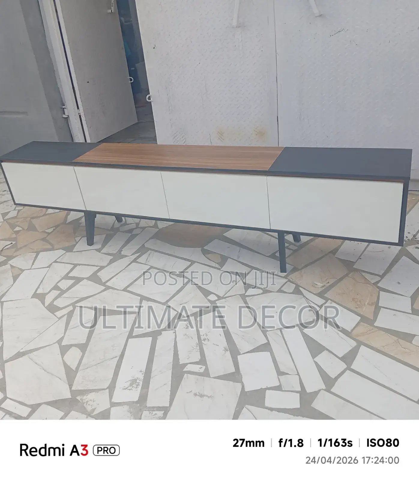 6ft TV Console