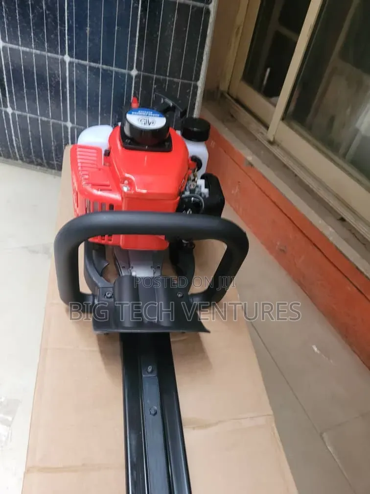 Petrol Hedge Trimmer