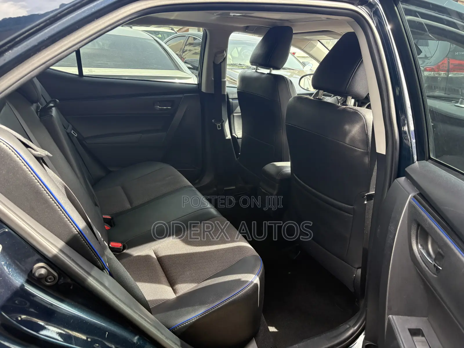 Toyota Corolla SE Special Edition 4dr Sedan (1.8L 4cyl CVT) 2017 Gray