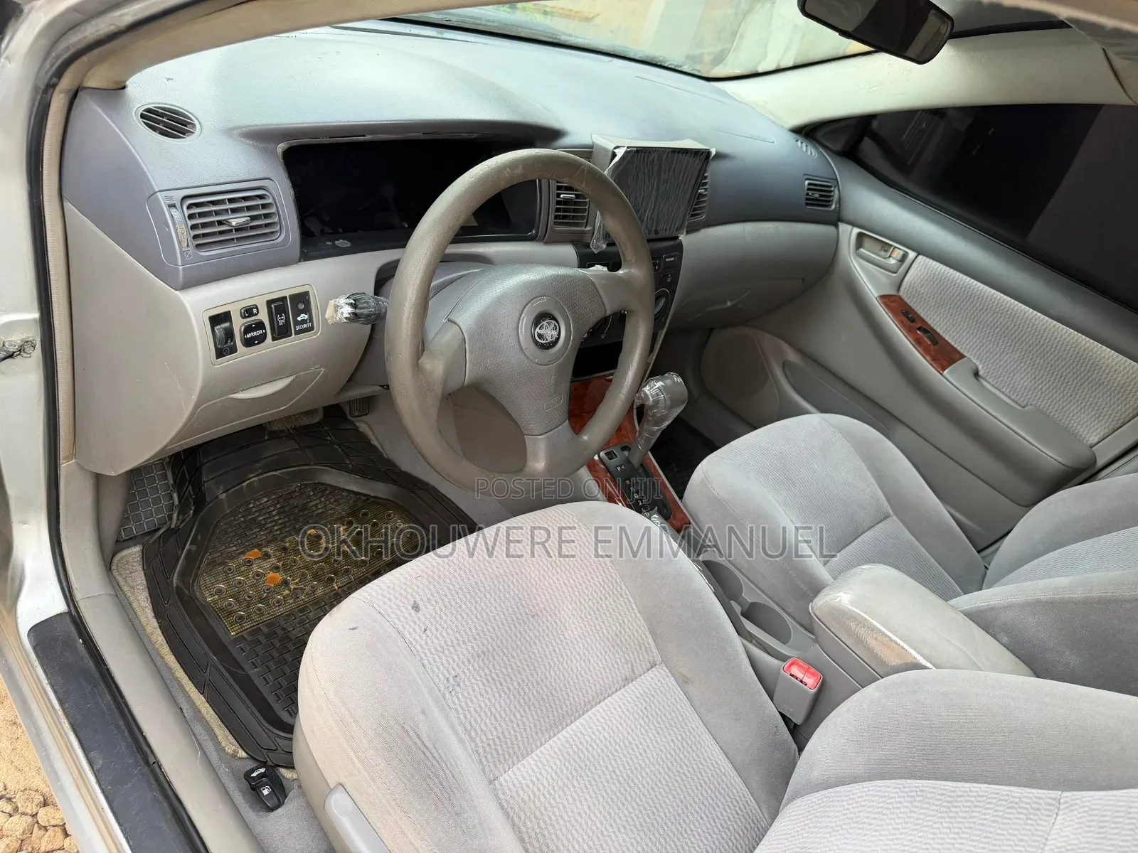 Toyota Corolla LE 2005 Silver