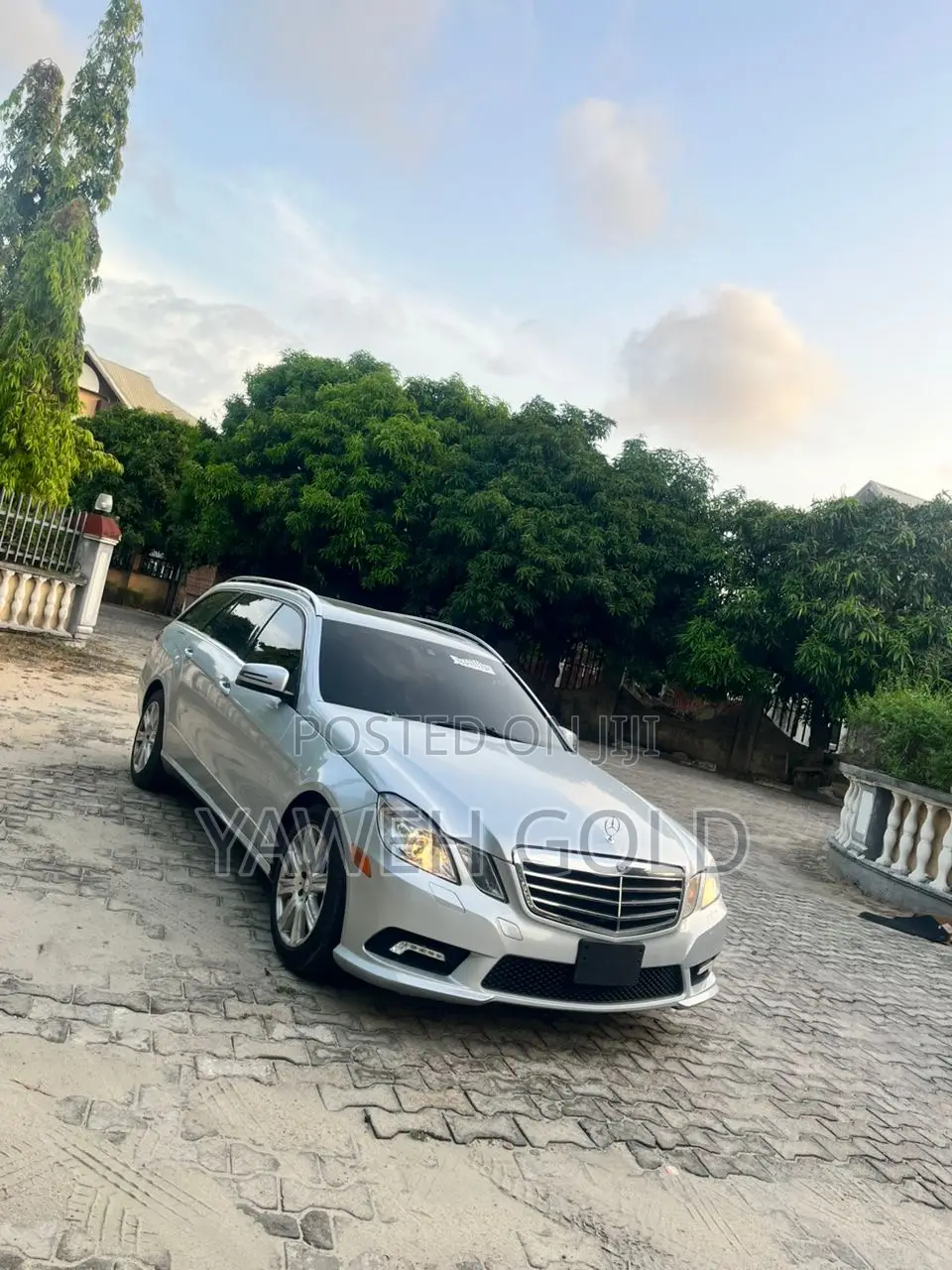 Mercedes-Benz E350 Base 4Matic Wagon AWD (3.5L 6cyl 7A) 2013 Gray